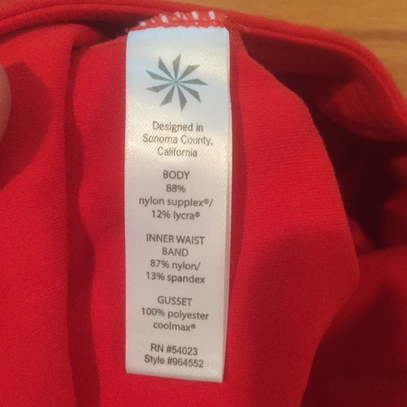 Athleta Balance Capri Crops - Picture 10 of 11